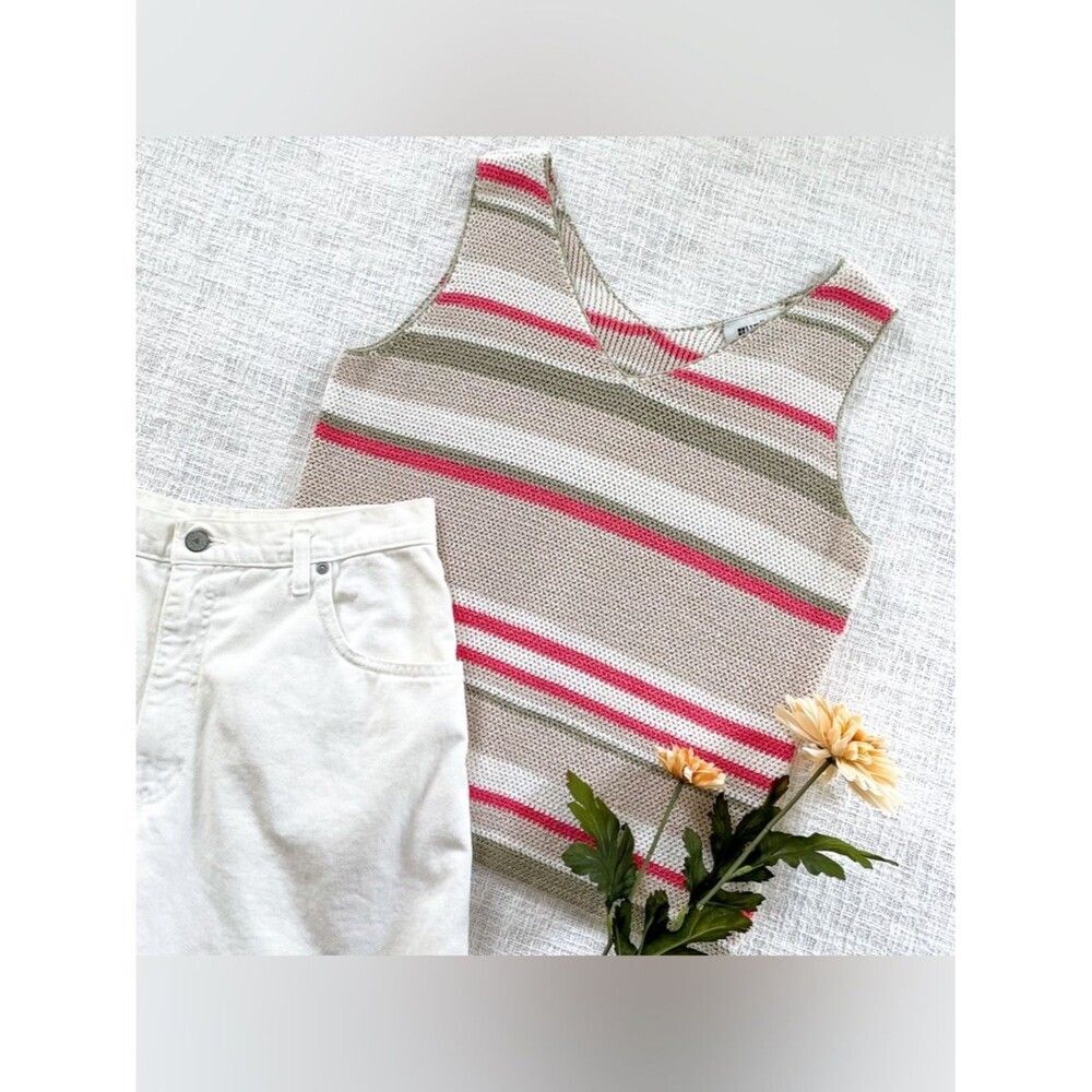 Vintage striped knit sleeveless top.